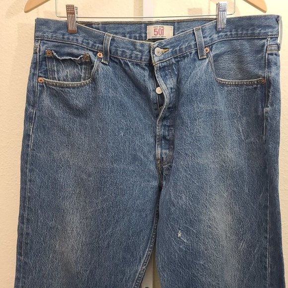 Levi's 501 Men's Original Fit Jeans Size 40x32 Blue 100% Cotton Button Fly - Picture 3 of 12